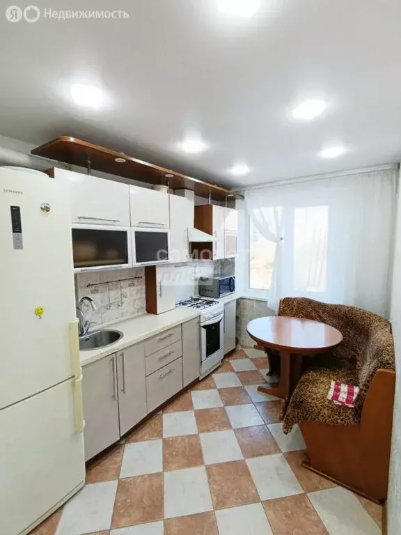 3-комнатная квартира: Комсомольск-на-Амуре, Советская улица, 30 (58.1 ... - Фото 1