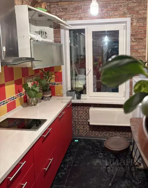 3-к кв. Иркутская область, Иркутск Первомайский мкр, ул. Алмазная, 18 ... - Фото 1