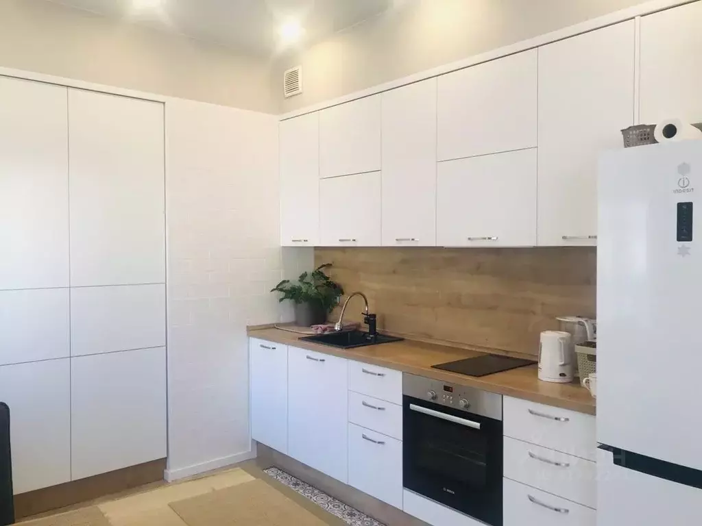 2-к кв. Краснодарский край, Геленджик Крымская ул., 22к10 (84.0 м) - Фото 1