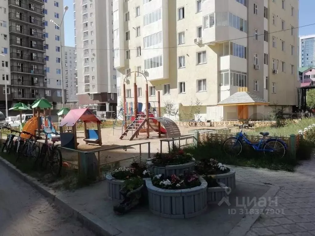2-к кв. Саха (Якутия), Якутск ул. Свердлова, 2/1 (55.3 м) - Фото 0