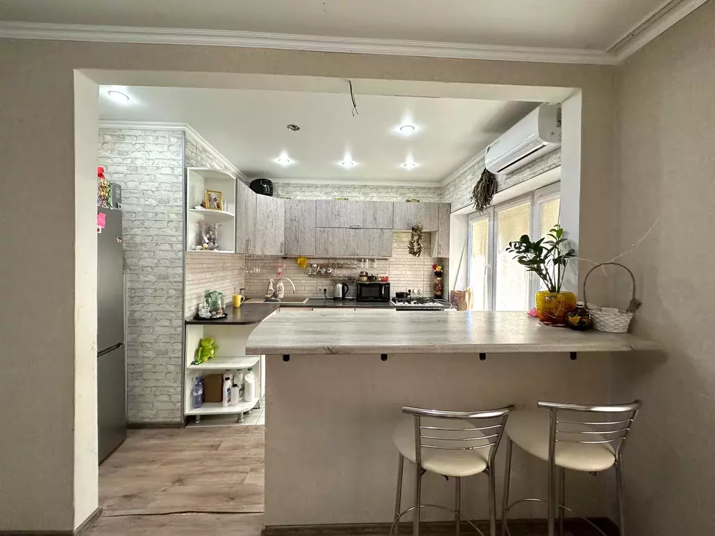 Продаётся 2-к квартира, 65 м - Фото 0