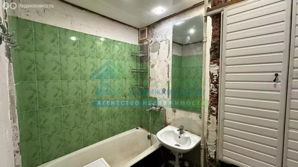 3-комнатная квартира: Новороссийск, проспект Ленина, 22 (61 м) - Фото 0