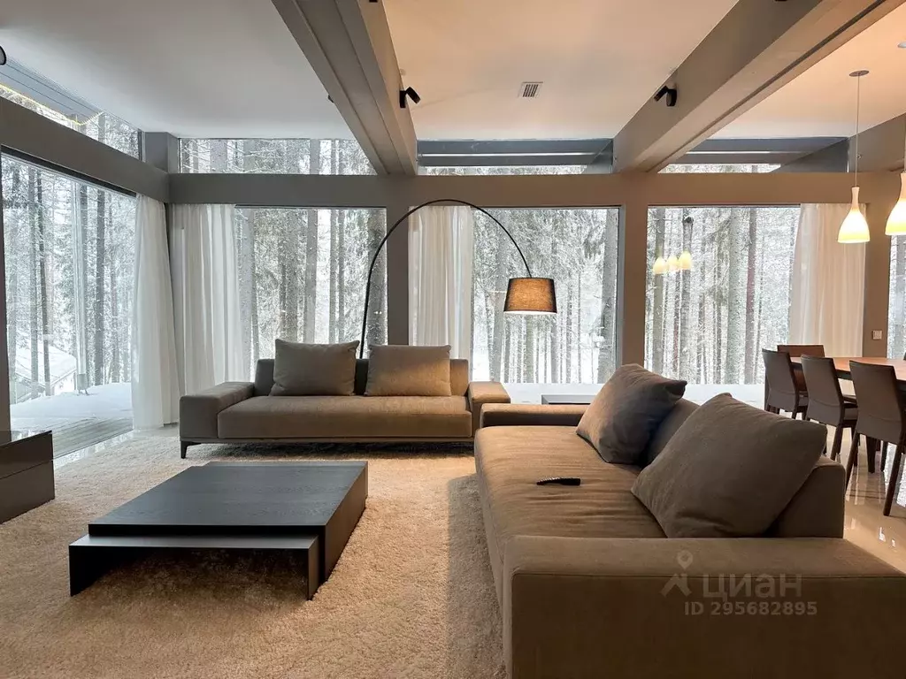 Дом в Ленинградская область, Выборгский район, Первомайское с/пос, ... - Фото 1