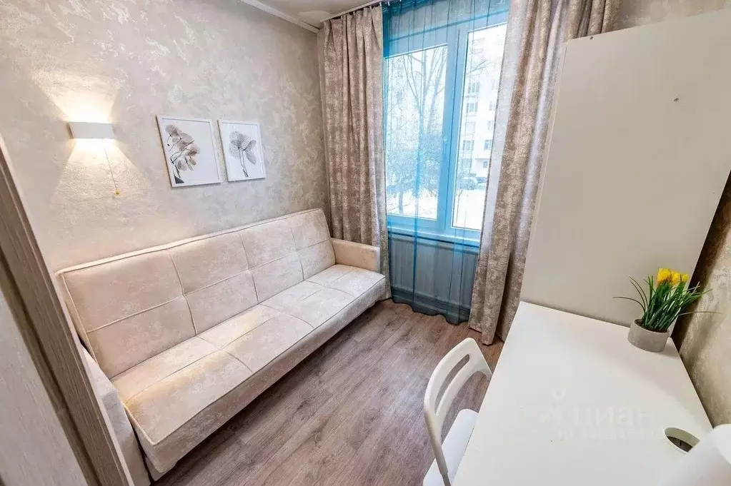 Комната Санкт-Петербург бул. Новаторов, 4 - Фото 1