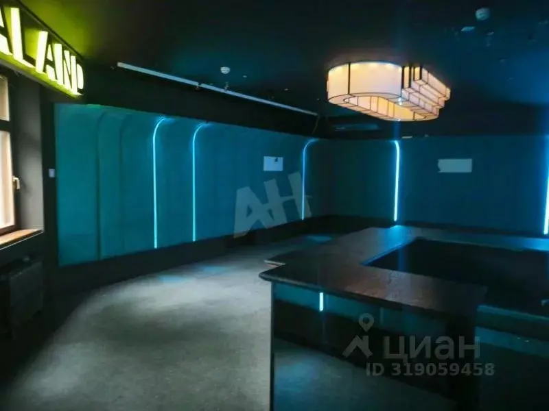 Помещение свободного назначения в Москва Оружейный пер., 15А (500 м) - Фото 1