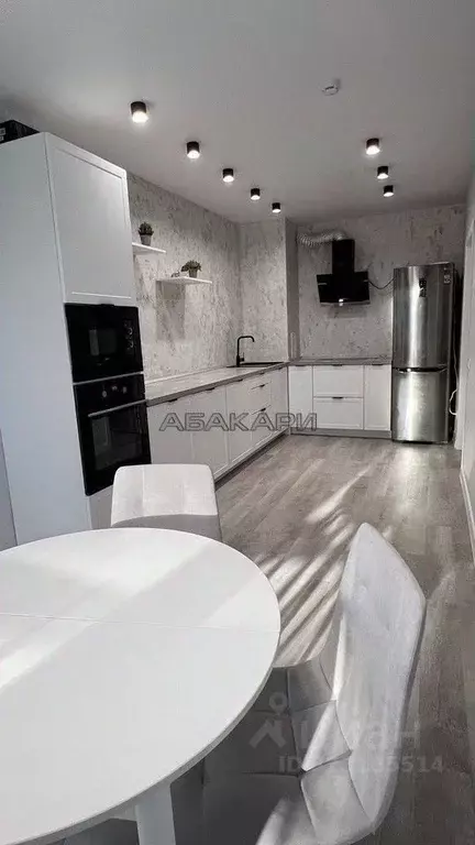 2-к кв. Красноярский край, Красноярск ул. Авиаторов, 26 (58.0 м) - Фото 1