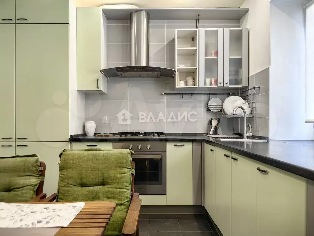 2-к. квартира, 67 м, 2/4 эт. - Фото 0