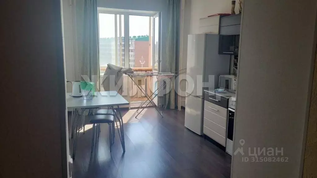 2-к кв. Хакасия, Абакан ул. Крылова, 85 (70.0 м) - Фото 1