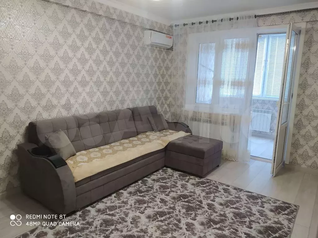 1-к. квартира, 50 м, 1/10 эт. - Фото 0