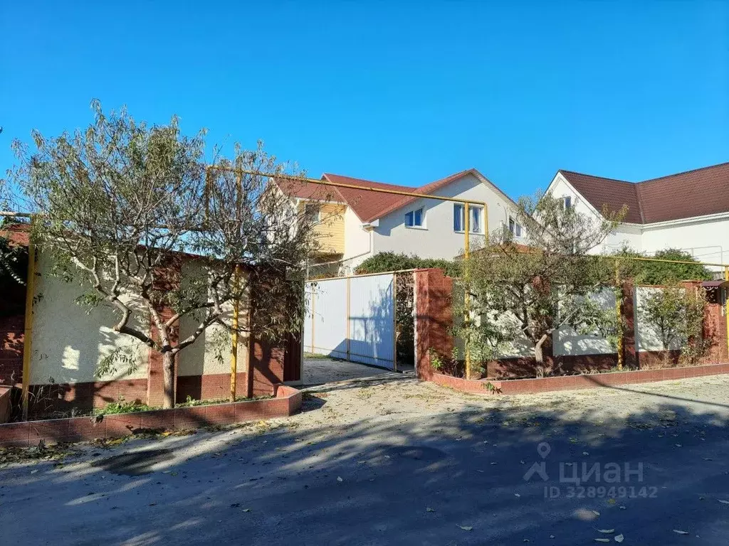 Коттедж в Крым, Сакский район, с. Уютное ул. Дружбы, 85 (206 м) - Фото 2