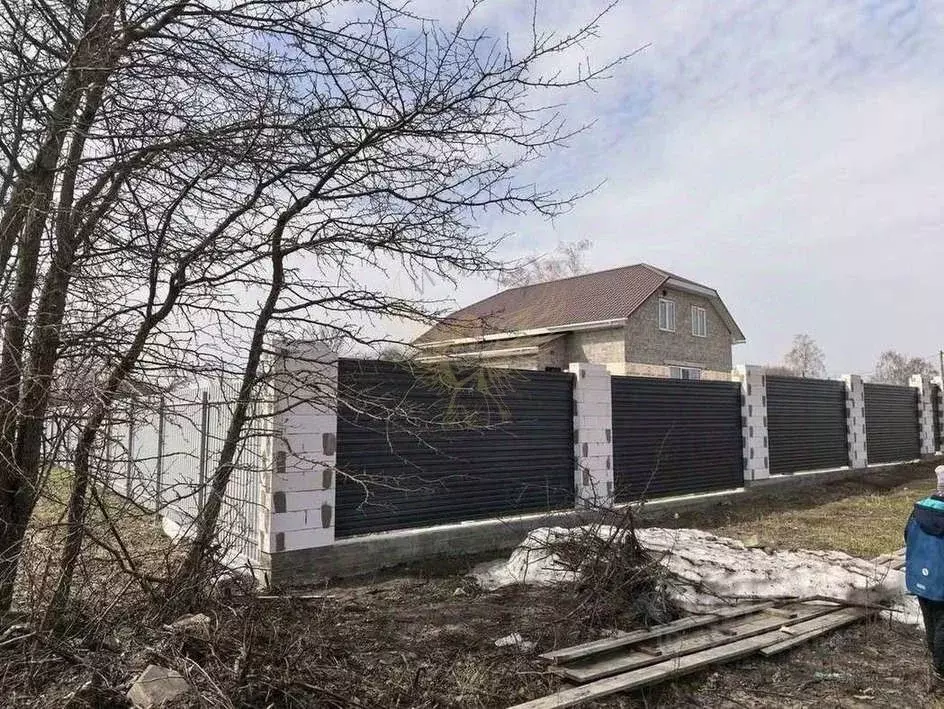 Дом в Белгородская область, Старооскольский городской округ, с. Озерки ... - Фото 1