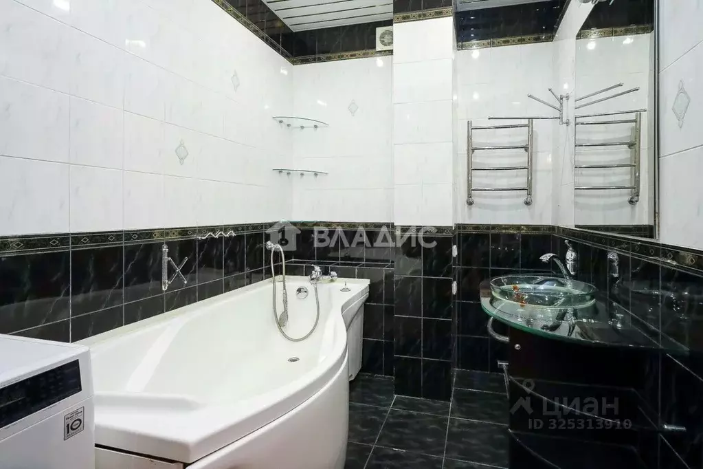 3-к кв. Владимирская область, Владимир ул. Никитина, 4а (93.0 м) - Фото 2