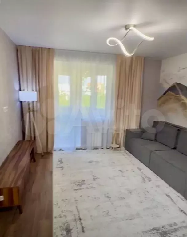 1-к. квартира, 42 м, 8/9 эт. - Фото 1
