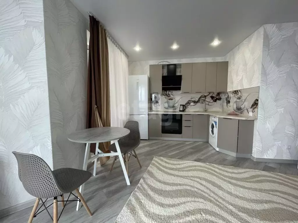 Студия Тюменская область, Тюмень ул. Тимофея Кармацкого, 9 (40.0 м) - Фото 1