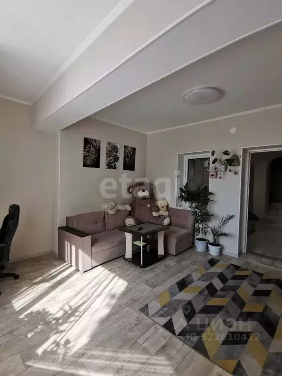 2-к кв. Крым, Ялта ул. Средне-Слободская, 18 (60.5 м) - Фото 1