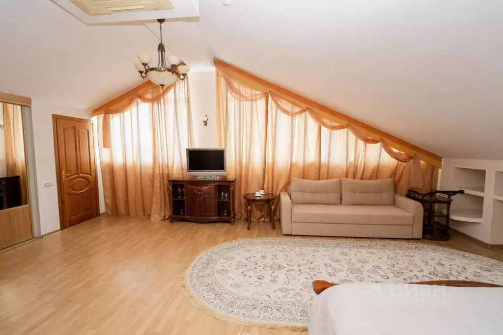 Комната Воронежская область, Воронеж ул. Моисеева, 5 (50.0 м) - Фото 1