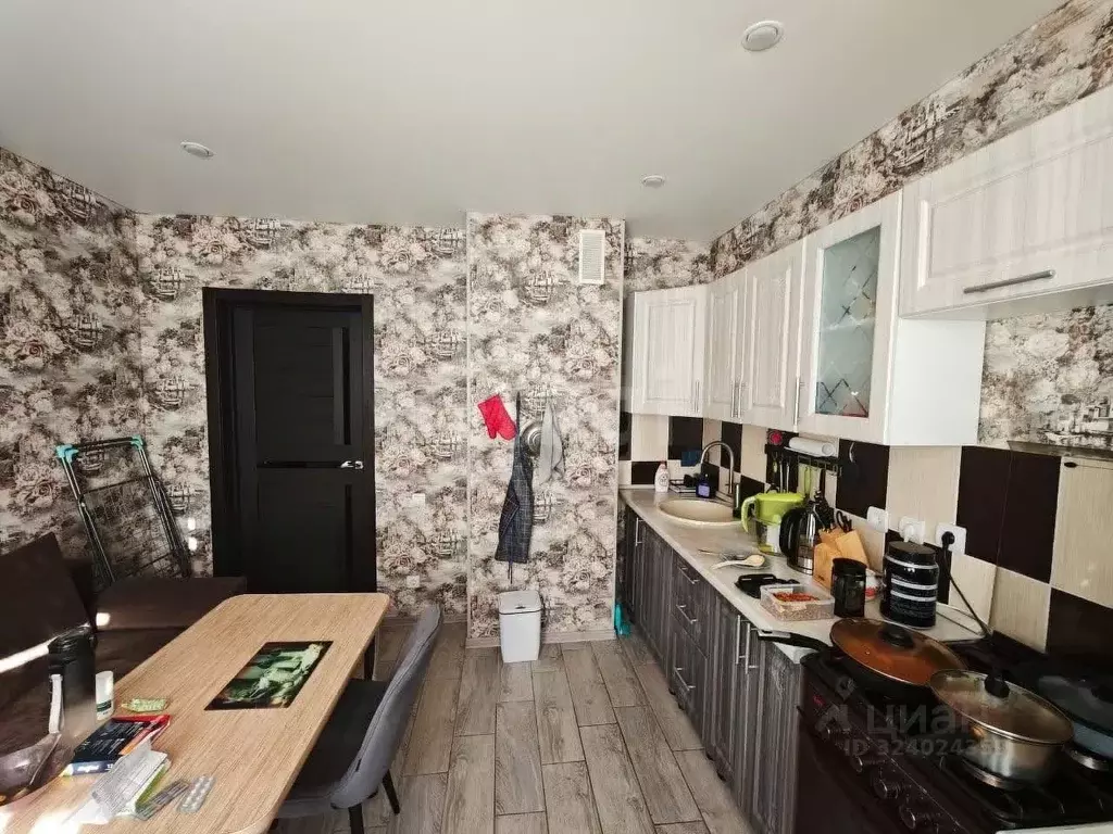 1-к кв. Саратовская область, Саратов ул. Имени К.П. Панченко, 8 (42.2 ... - Фото 1