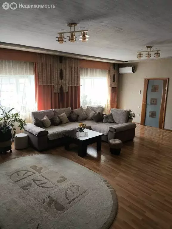 Дом в Новокубанск, Краснодарская улица (155 м) - Фото 1