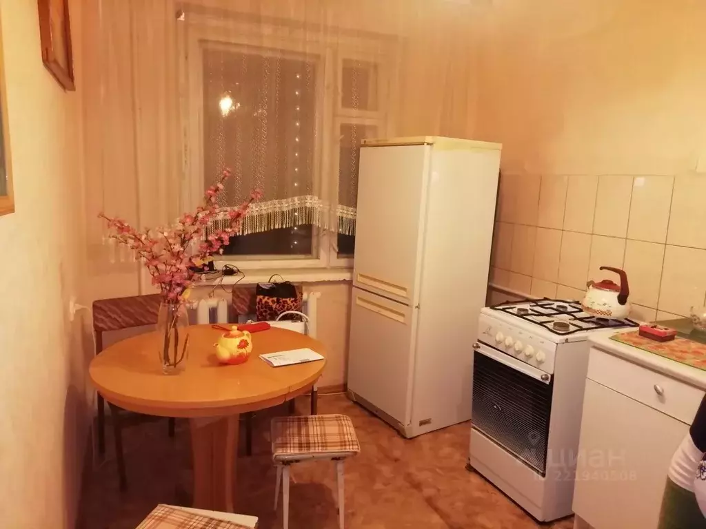 2-к кв. Тульская область, Новомосковск Молодежная ул., 10 (50.0 м) - Фото 0