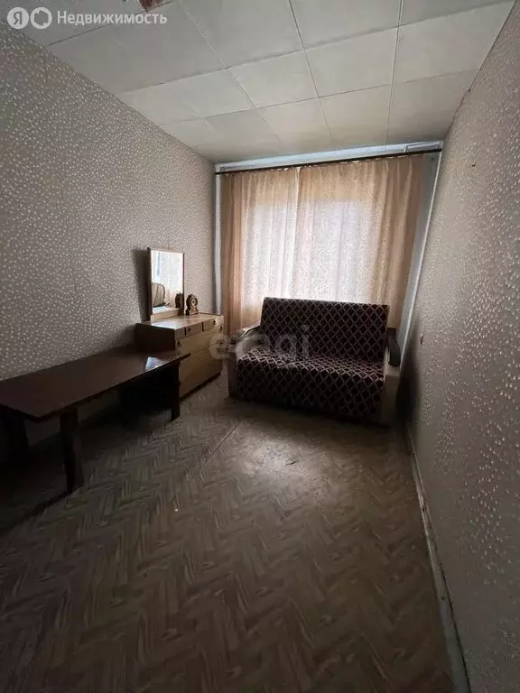3-комнатная квартира: Альметьевск, улица Гафиатуллина, 14 (61.8 м) - Фото 1