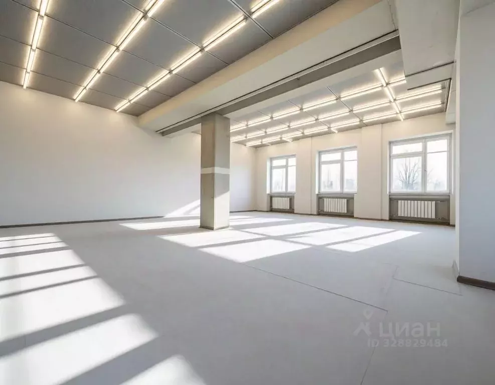 Помещение свободного назначения в Кировская область, Киров ул. ... - Фото 1