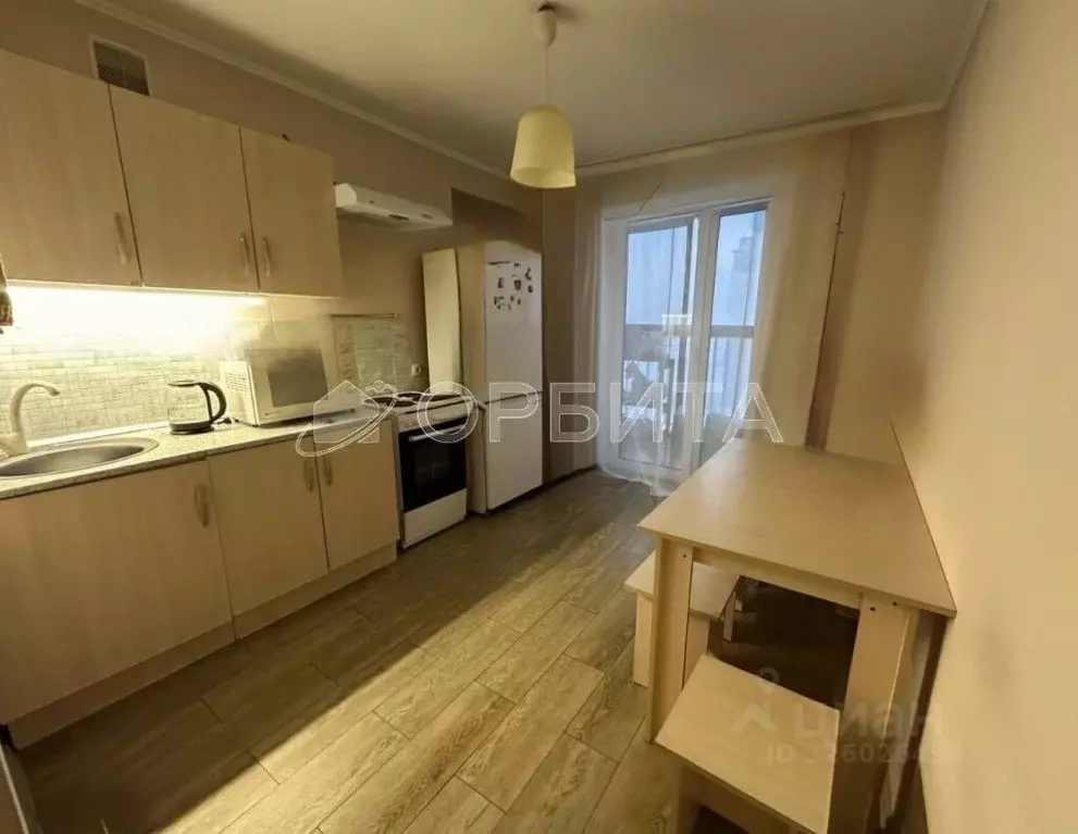 1-к кв. Тюменская область, Тюмень ул. Монтажников, 61 (34.8 м) - Фото 2