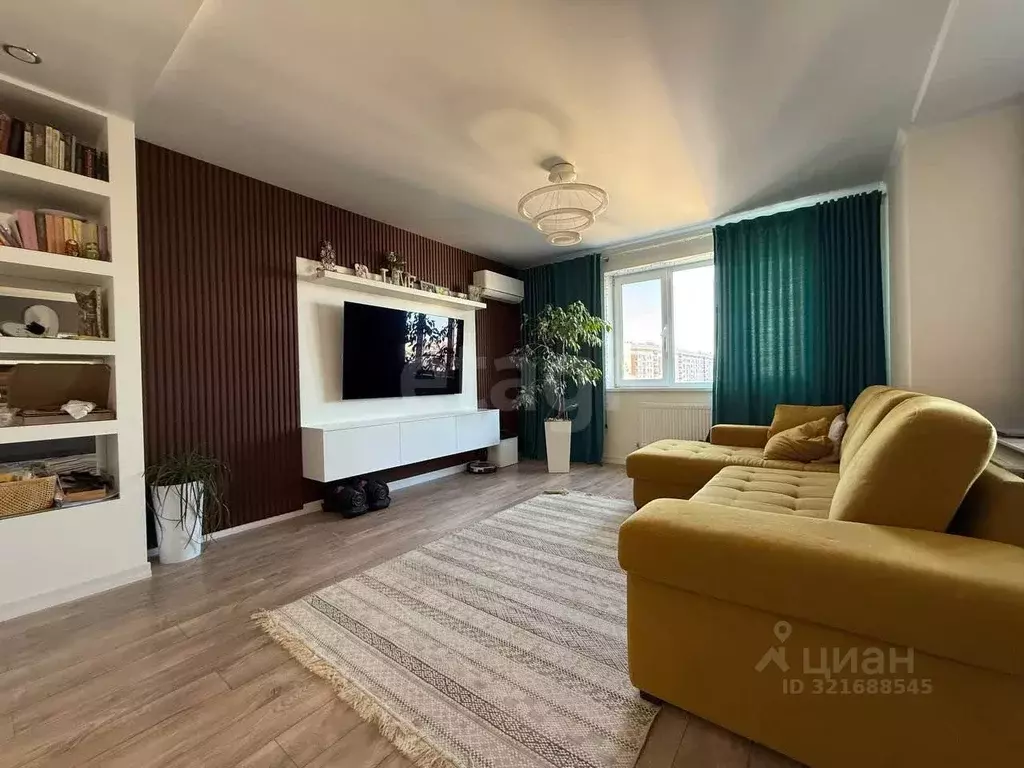 3-к кв. Саратовская область, Энгельс ул. Тельмана, 25 (93.8 м) - Фото 1