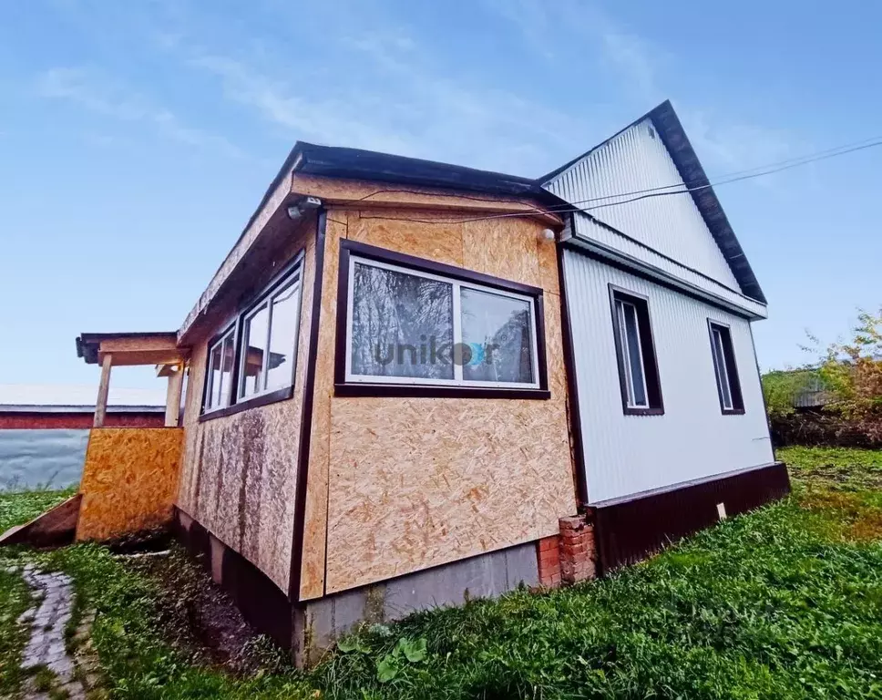 Дом в Башкортостан, Иглинский сельсовет, с. Иглино ул. Октябрьская, 1 ... - Фото 0