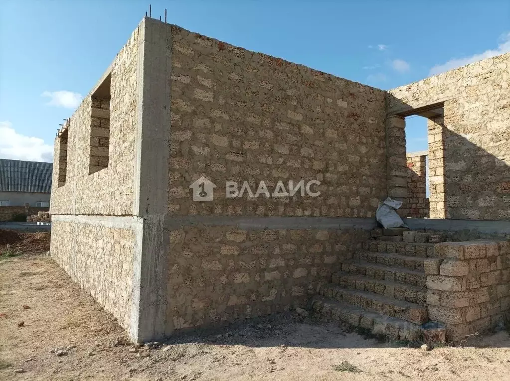 Участок в Крым, Сакский район, Митяевское с/пос, с. Шелковичное ул. ... - Фото 1