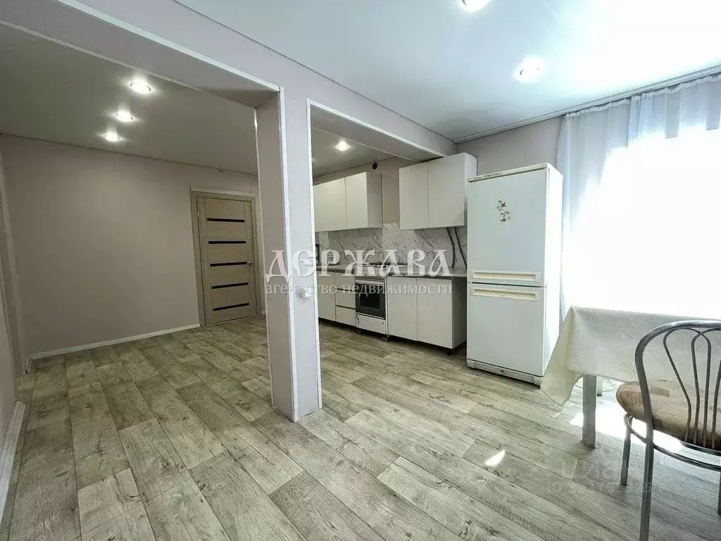 Дом в Белгородская область, Старый Оскол ул. Ленина (65 м) - Фото 2