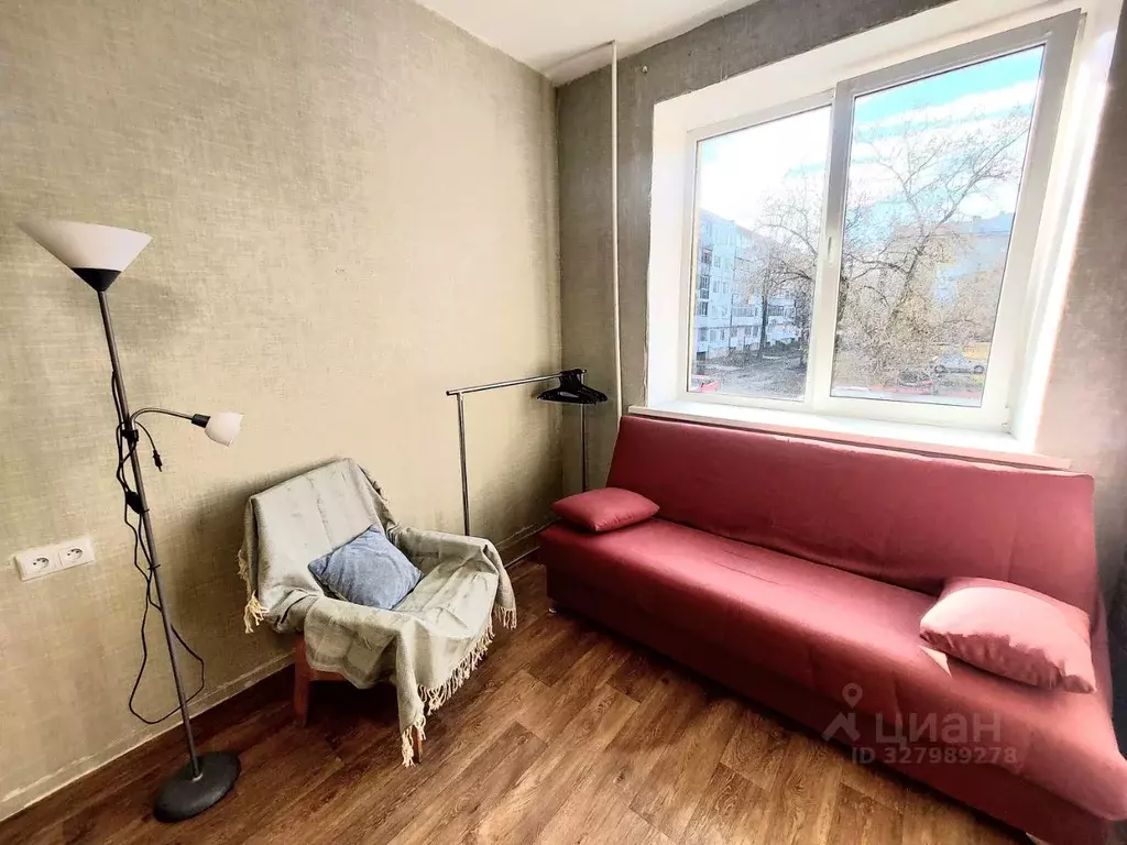 Комната Псковская область, Псков ул. Максима Горького, 13 (25.3 м) - Фото 2