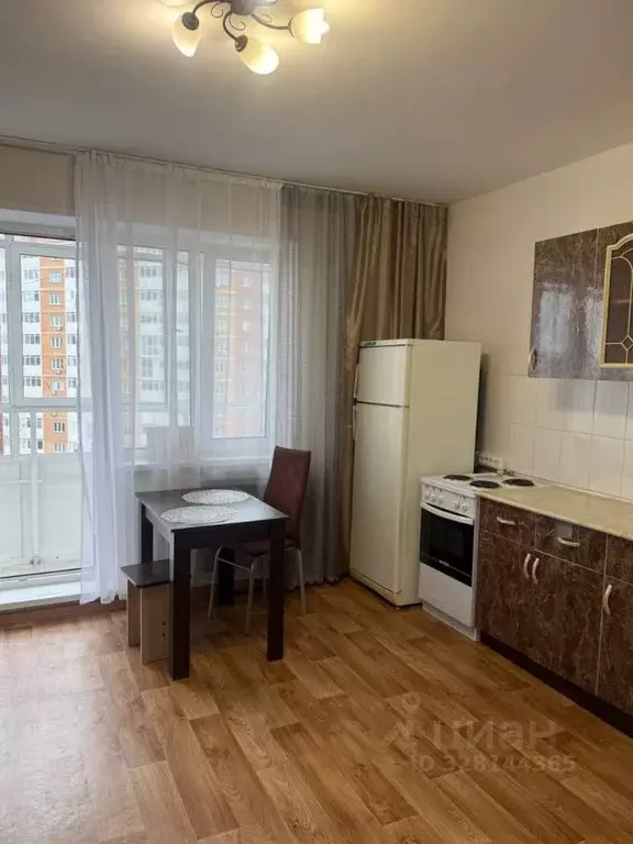 Студия Красноярский край, Красноярск ул. Чернышевского, 110 (24.0 м) - Фото 1