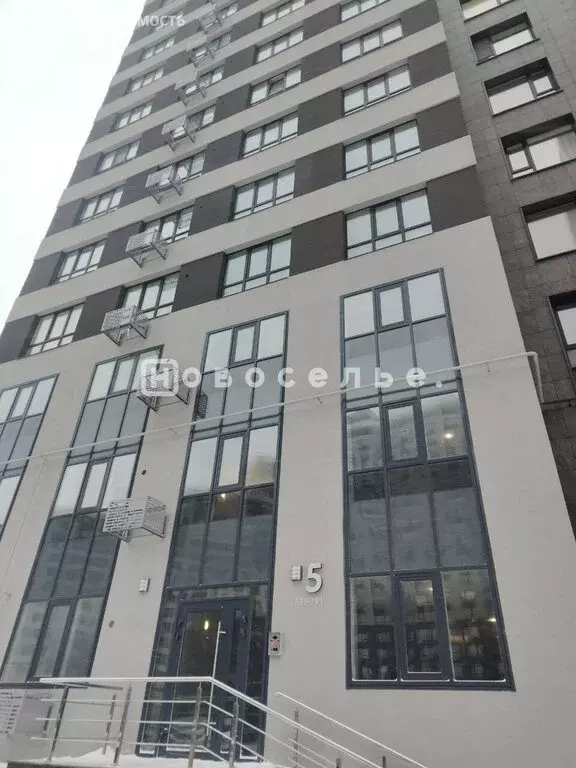 Квартира-студия: Рязань, улица Александра Полина, 3 (21.6 м) - Фото 1