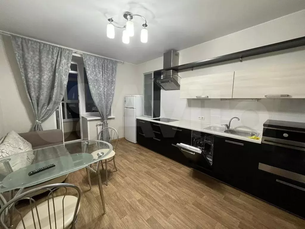 1-к. квартира, 50 м, 7/14 эт. - Фото 0