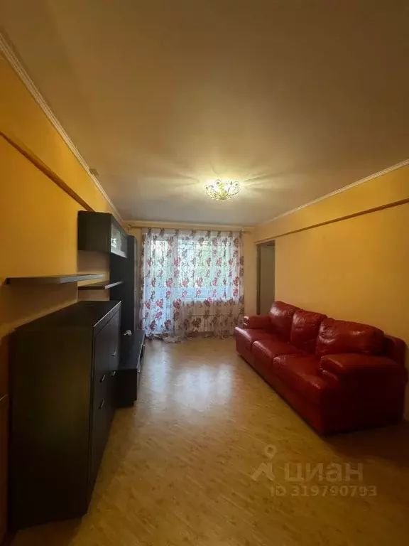 2-к кв. Брянская область, Брянск ул. Горбатова, 3 (50.0 м) - Фото 0