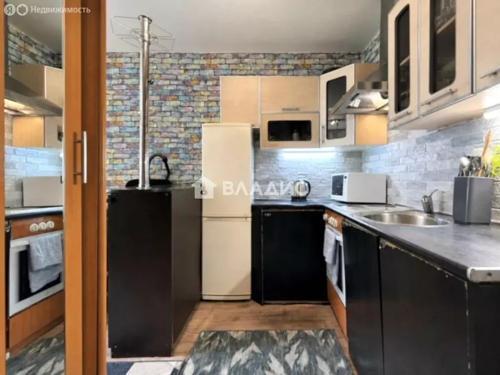 1к в 4-комнатной квартире (18 м) - Фото 1