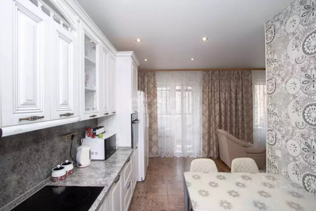 3-к кв. Иркутская область, Иркутск ул. Трилиссера, 8/3 (86.6 м) - Фото 1