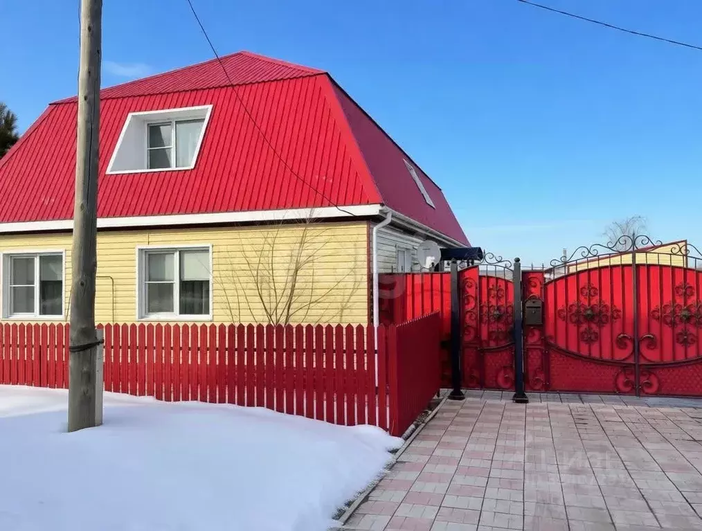 Дом в Омская область, Нововаршавка рп ул. Тельмана (212 м) - Фото 1