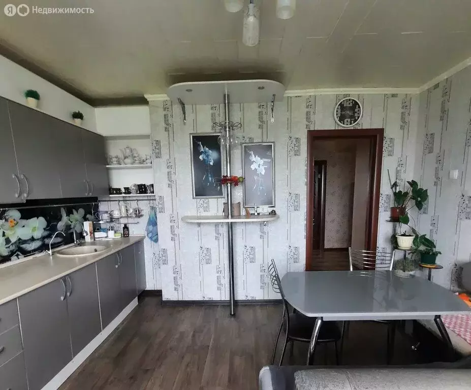 3-комнатная квартира: Тамбов, улица Бориса Фёдорова, 1Б (100 м) - Фото 0