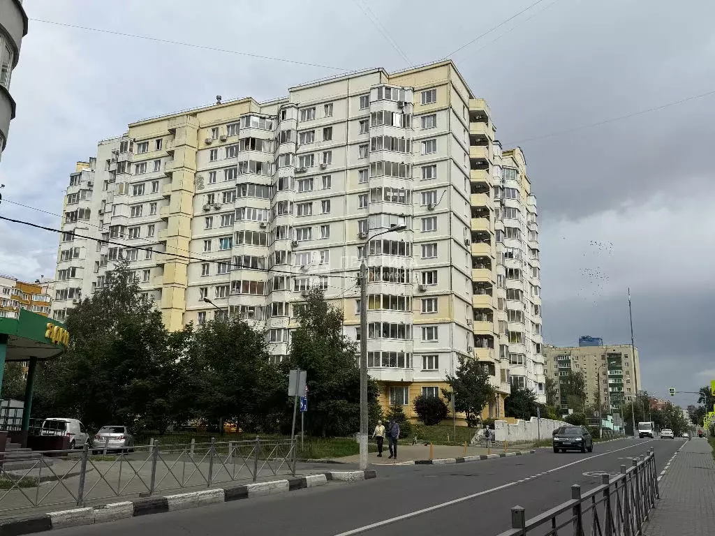 Продается 3-комнатная квартира - Фото 1