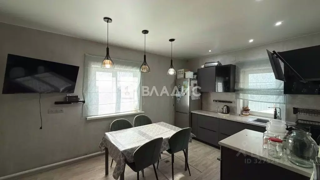 Дом в Бурятия, Улан-Удэ Солнечный мкр, ул. Рождественская, 4 (100 м) - Фото 1