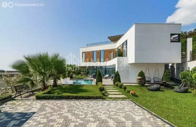 Дом в Сириус, улица Урицкого (350.4 м) - Фото 1