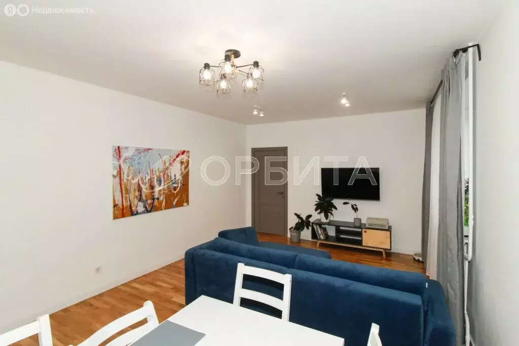 2-комнатная квартира: Тюмень, улица Клары Цеткин, 61к2 (96 м) - Фото 1