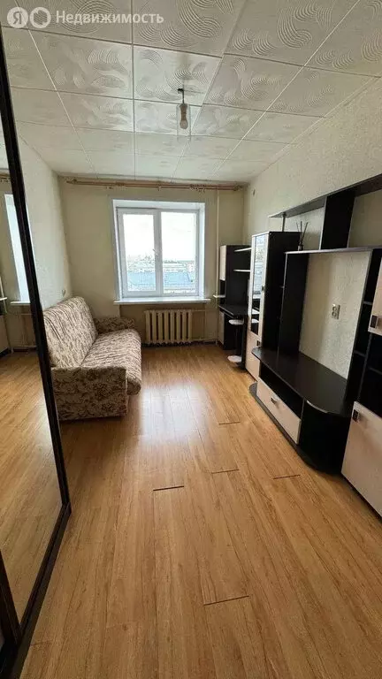 1к в 9-комнатной квартире (11.7 м) - Фото 0