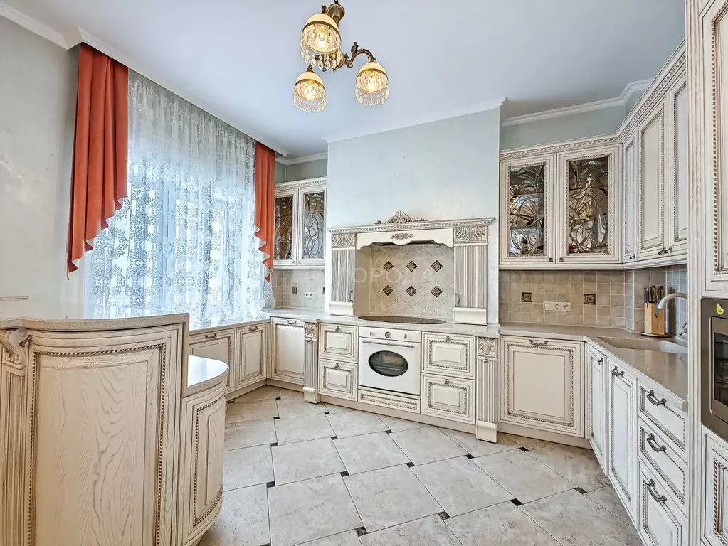 3-к кв. Новосибирская область, Новосибирск ул. Кирова, 46 (114.0 м) - Фото 1