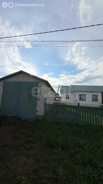 3-комнатная квартира: село Бураево, улица Андропова, 3кв1 (63.1 м) - Фото 1