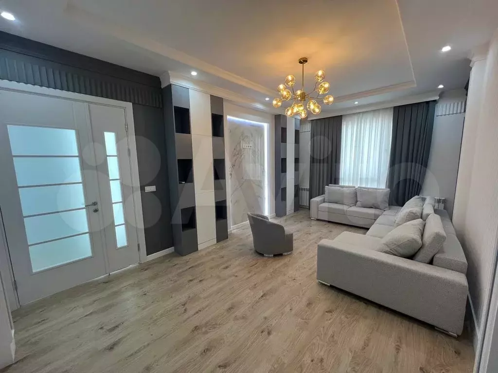2-к. квартира, 70 м, 11/19 эт. - Фото 1