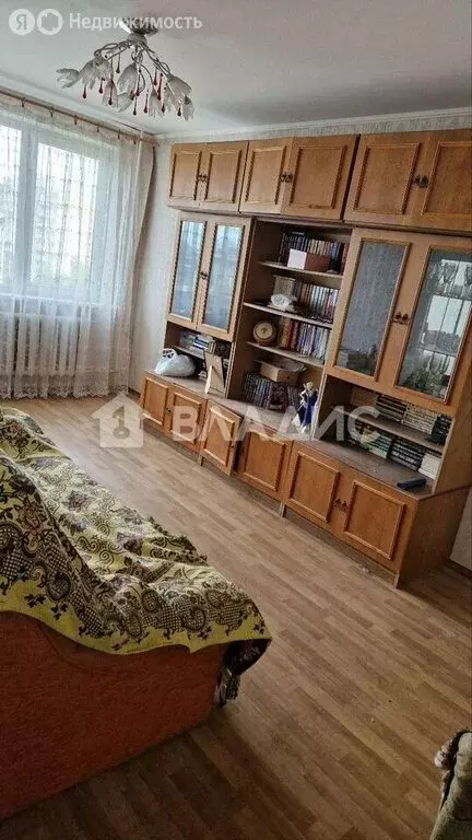 3-комнатная квартира: Калининград, Батальная улица, 75 (63.9 м) - Фото 0