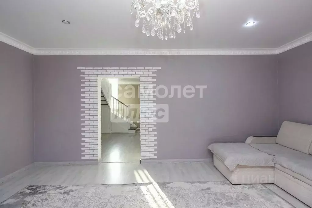 Дом в Омская область, Омский район, с. Троицкое ул. Янтарная, 6 (200 ... - Фото 2