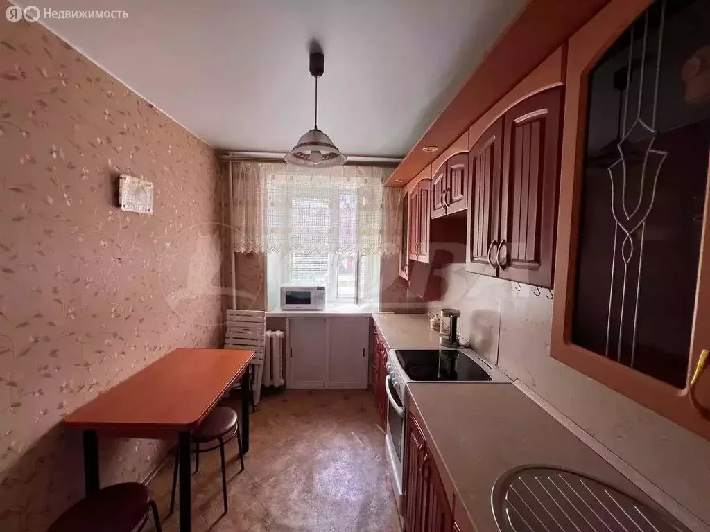 3-комнатная квартира: Тюмень, улица Московский Тракт, 119 (64 м) - Фото 1